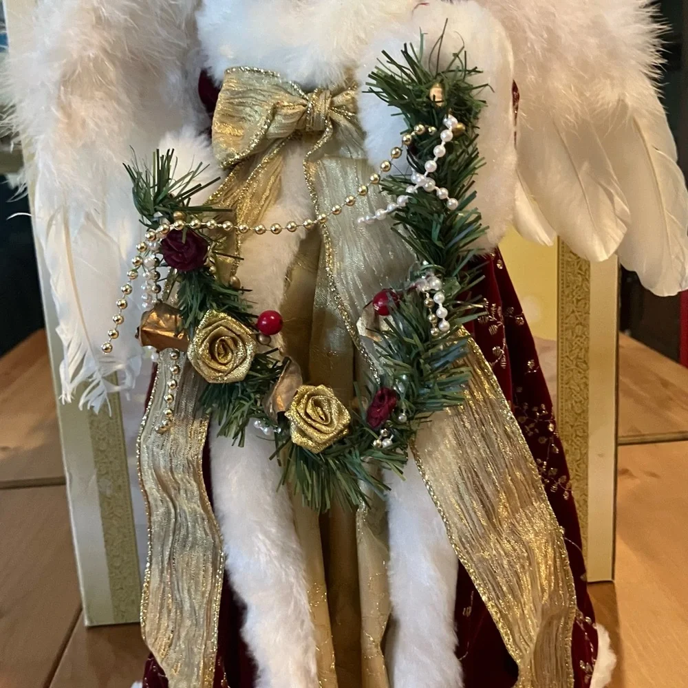 EUC Grandeur Noel Celestial Angel with box.  Used only a few times. 16”